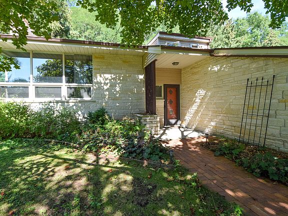 2nd image of W231S2431 Salter Dr