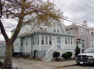 14 S Martindale Ave, Ventnor, NJ 08406