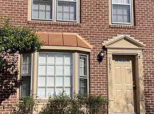 11951 Artery Dr, Fairfax, VA 22030