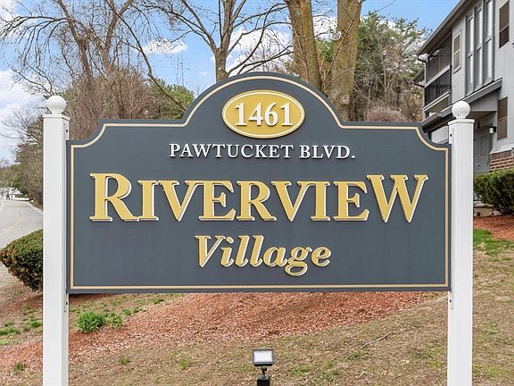 2nd image of 1461 Pawtucket Blvd #D6