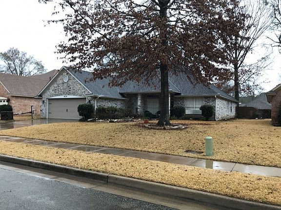 3rd image of 624 Prestonwood Cir