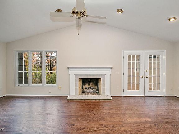 2nd image of 5123 S Quail Crest Dr SE #3