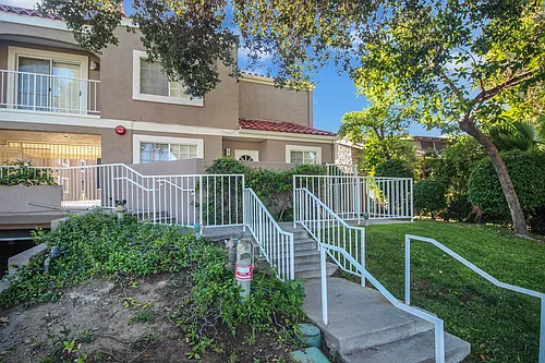 49 N Parkwood Ave #1 Photo 1