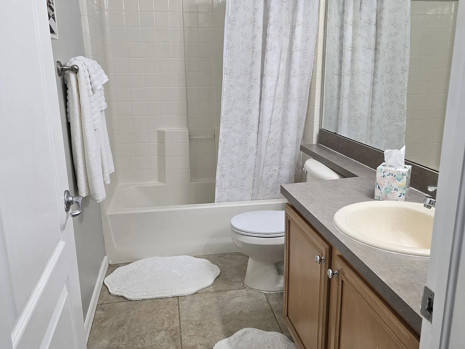 4 bed, 1754 sqft, $3,595 — Photo 4