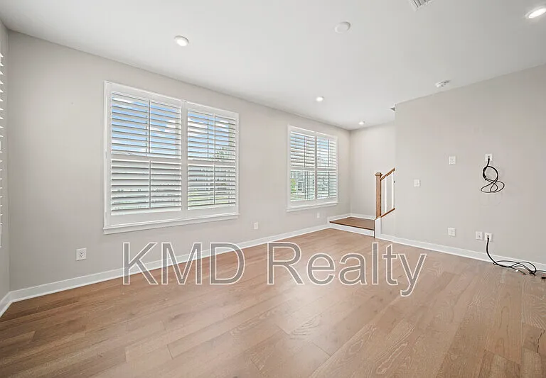 636 Crudent Rd — Photo 7