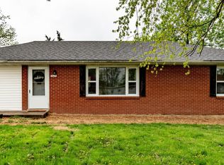 937 S Summit Dr, Holts Summit, MO 65043