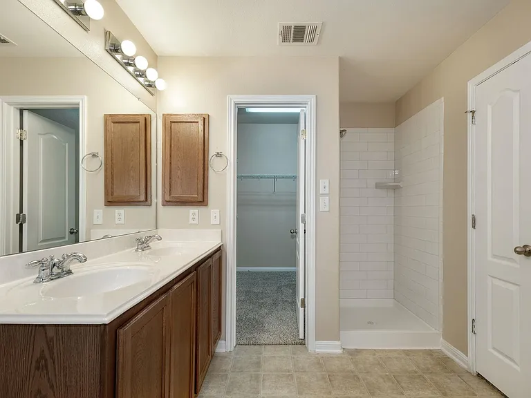 3114 Honey Tree Ln — Photo 9