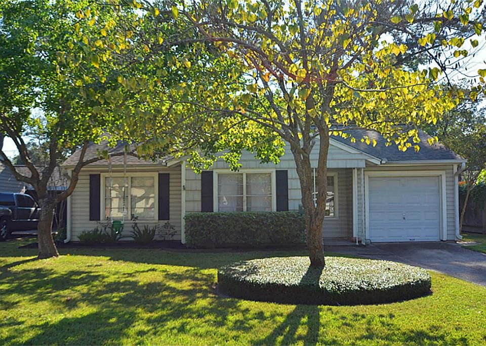 1st image of 1727 Latexo Dr