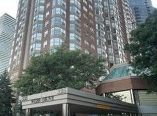 335 Webb Dr S #411, Mississauga, ON L5B 4A1