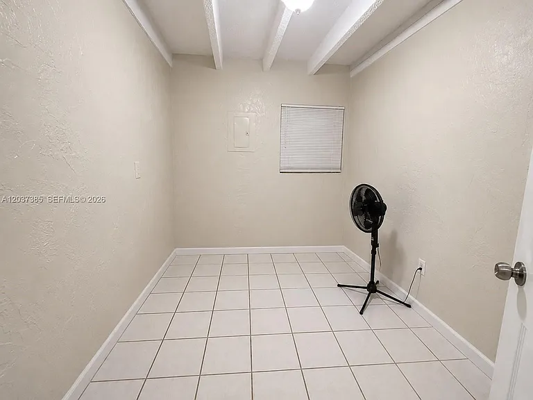 614 SW 10th Ave #2 — Photo 7