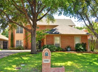 6936 Allen Place Dr, Fort Worth, TX 76116