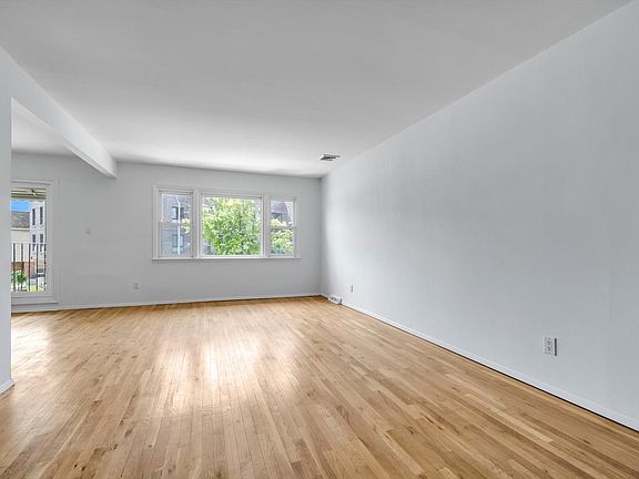 4th image of 214-17 15th Ave #2