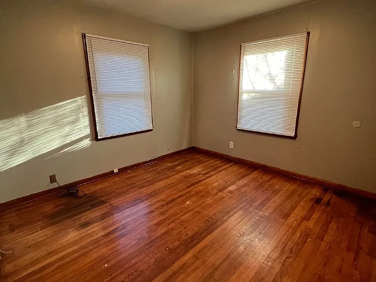 1822 E Owen K Garriott Rd — Photo 8