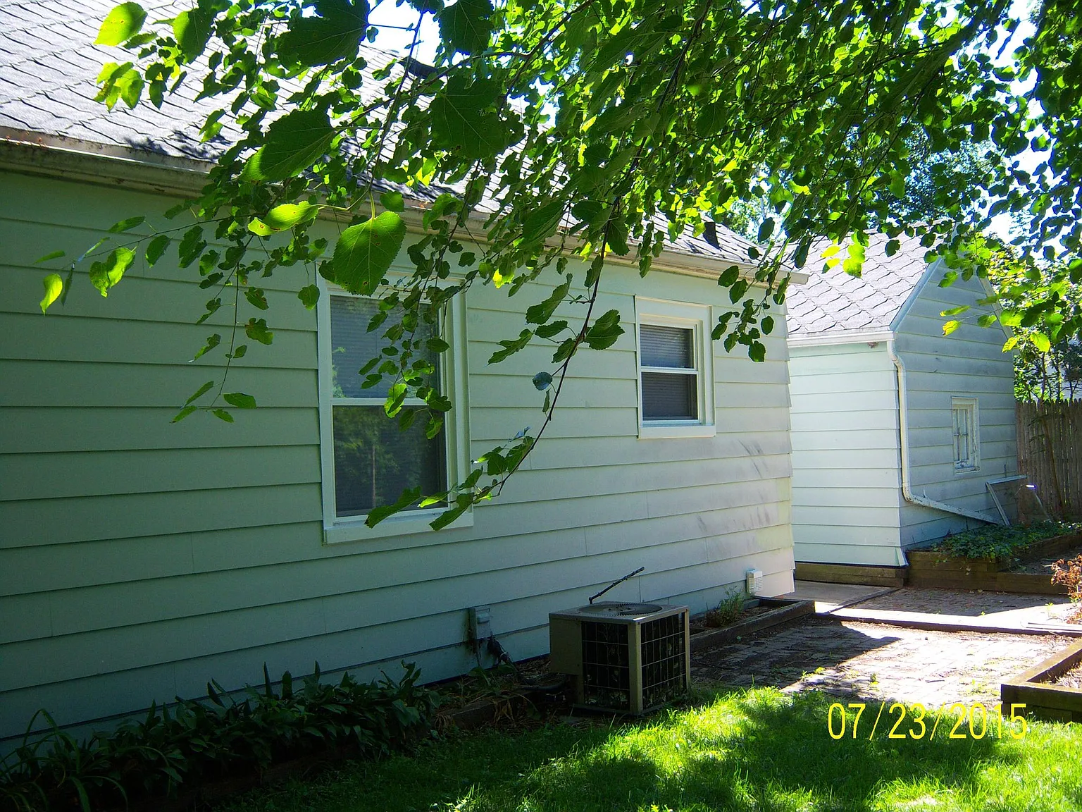 2020 Devonshire Ave — Photo 3
