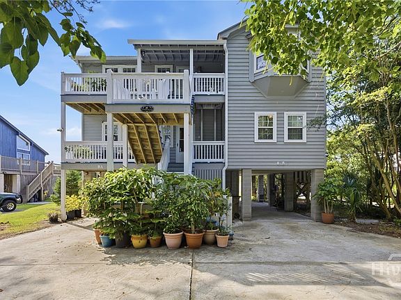 2nd image of 8 Lighthouse Lane