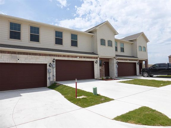 3rd image of 1203 Salma Jameel Ct