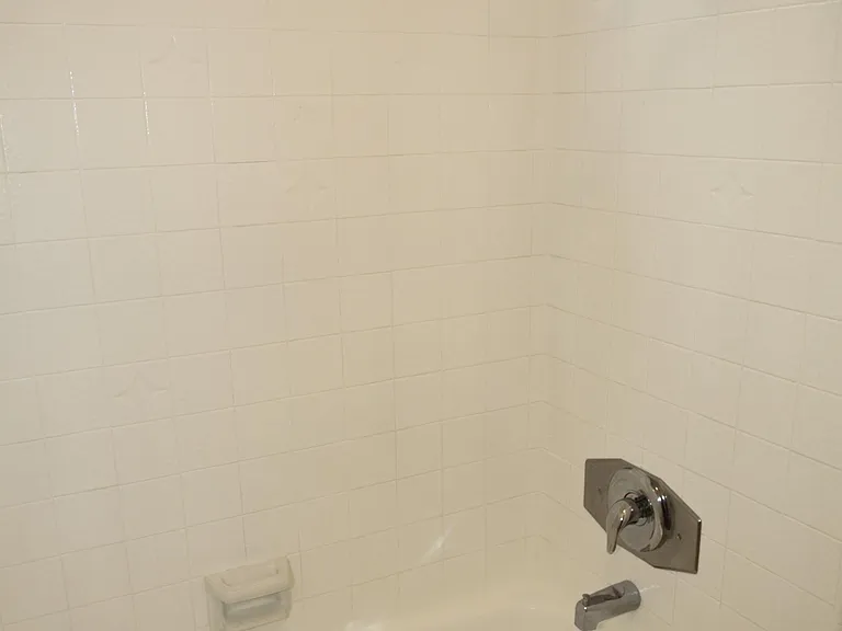 3010 E Theresa St #1 — Photo 14