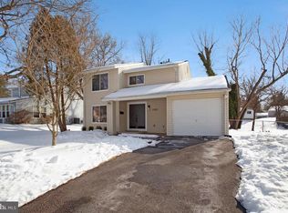 15903 Peach Walker Dr, Bowie, MD 20716