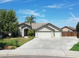 211 S Argyle Pl, Porterville, CA 93257