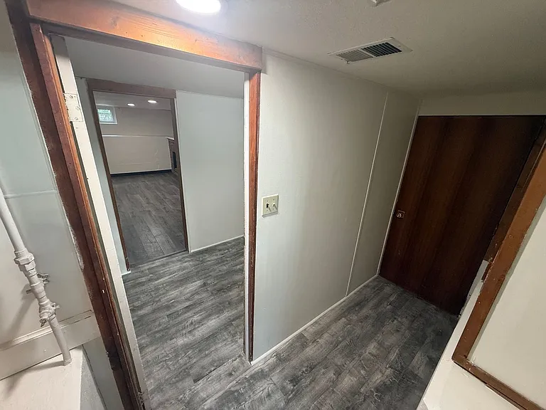 534 Dewey Ave — Photo 7