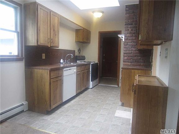 4th image of 24 16th St