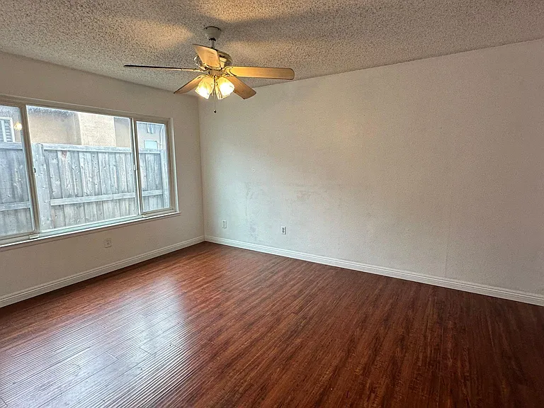 8864 Canis Ln — Photo 12