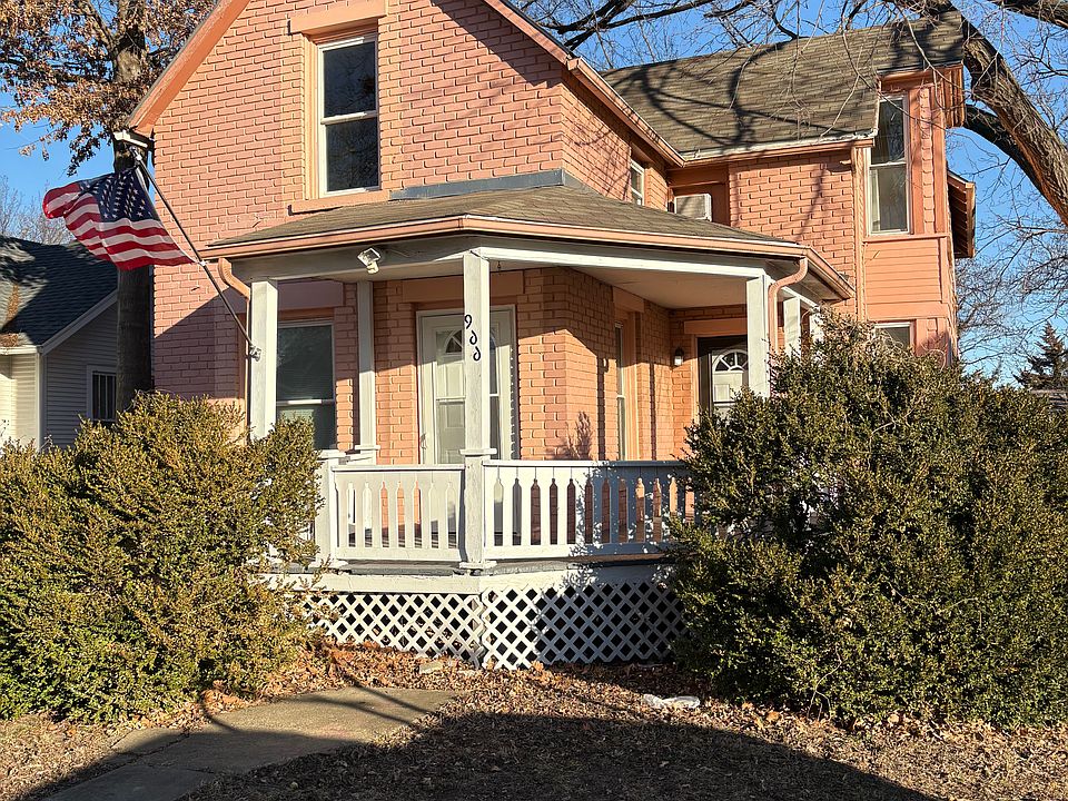 1st image of 966 SW Lindenwood Ave
