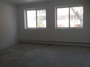 6475 Austin St, Rego Park, NY 11374