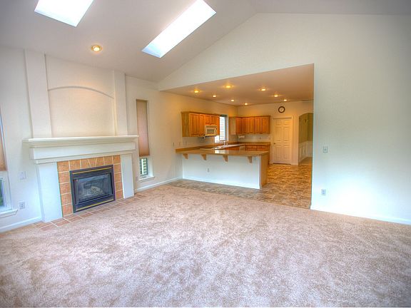 3rd image of 18925 81st Ave NE