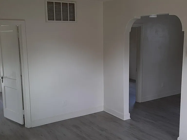 10 Fontaine Rd — Photo 17