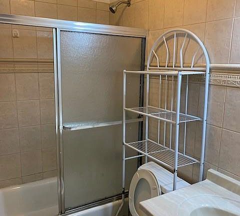 5th image of 4157 Bowne St Fl 3