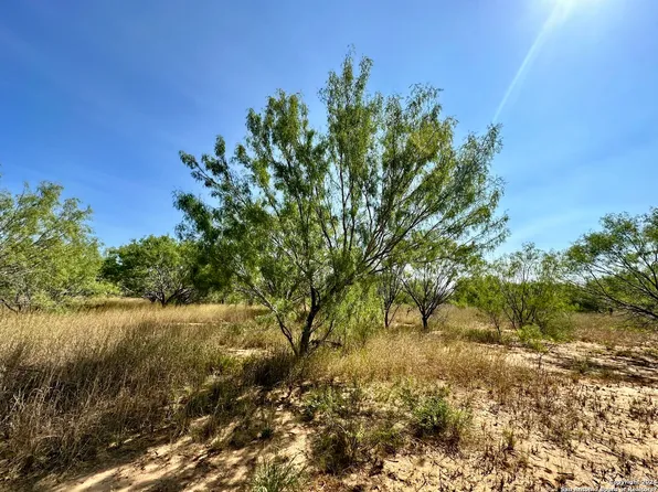 0 Hunter Lane LOT 1, Dilley, TX 78017