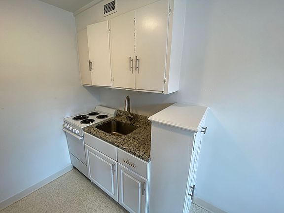 5th image of 2330-2334 N High St #2332-09