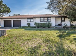 603 Dysart St, Claude, TX 79019