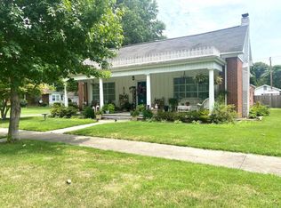 304 N Main St, Charleston, MO 63834