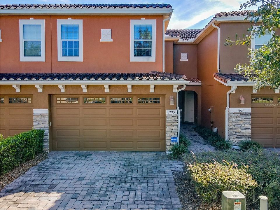 1st image of 1915 Silverweed Way