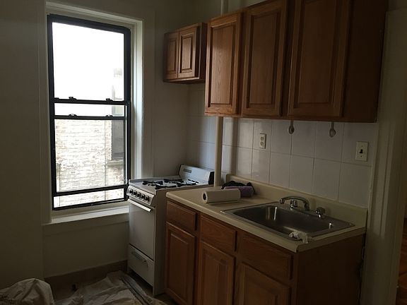 5th image of 2847 34th St APT 10