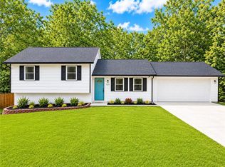 1018 Wayne Dr, Snellville, GA 30078