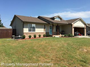 112 S Berkshire Ave, Bentley, KS 67016