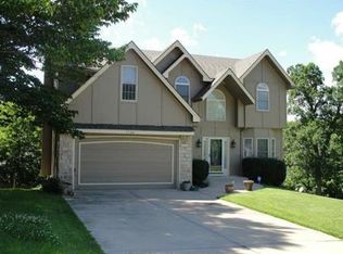 7104 Norwood Ave, Raytown, MO 64133