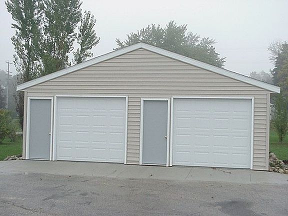 2nd image of 239 Railroad St