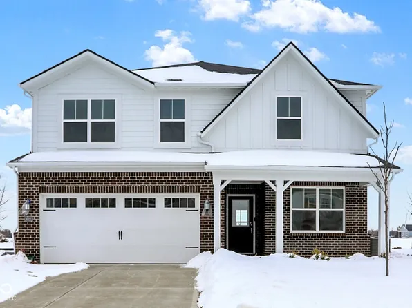 8927 Lowell St, McCordsville, IN 46055