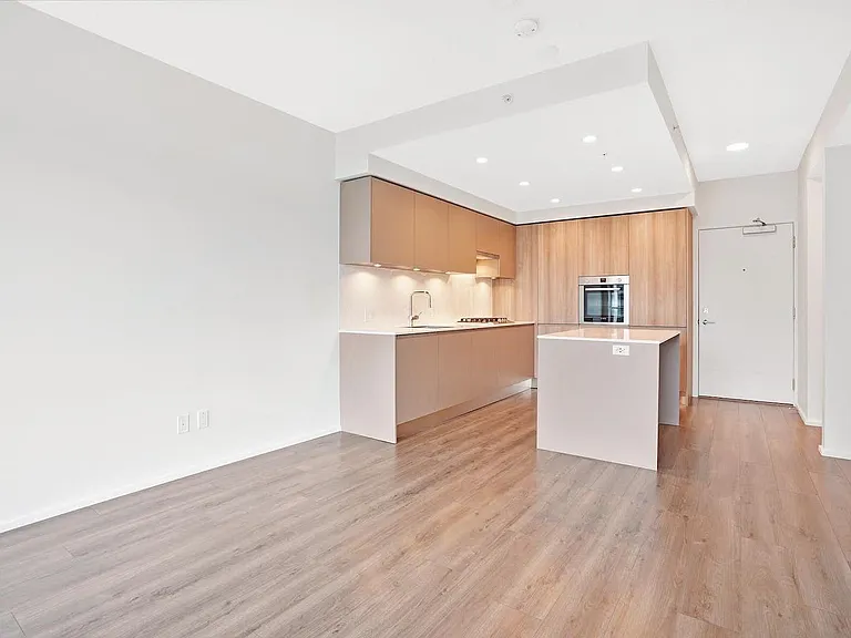 3809 Evergreen Pl #22 — Photo 2