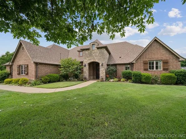 7030 N 196th Pl, Owasso, OK 74055