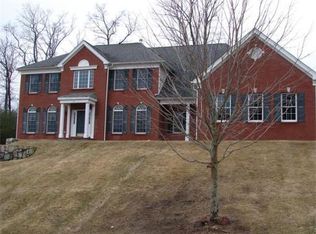 16 Valley View Dr, North Grafton, MA 01536