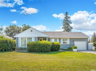 610 Acadia DRIVE, Saskatoon, SK S7H 3V9