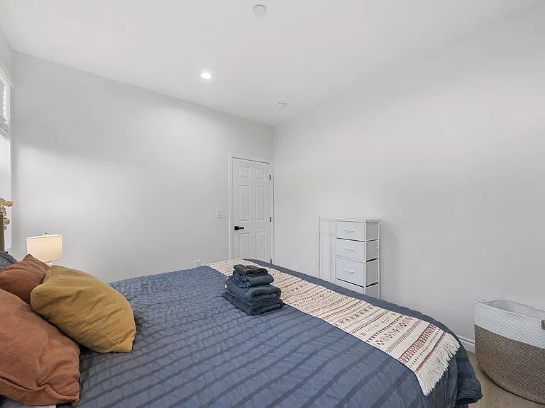 502 N Campbell Ave — Photo 13