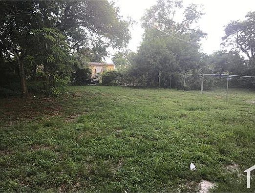 2nd image of 444 NW 21st Ave