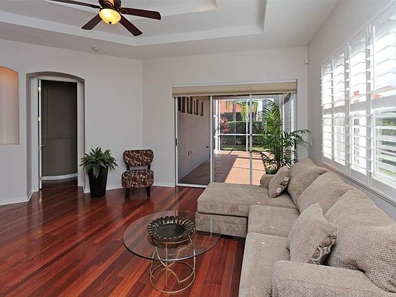 4th image of 14633 Mirasol Manor Ct