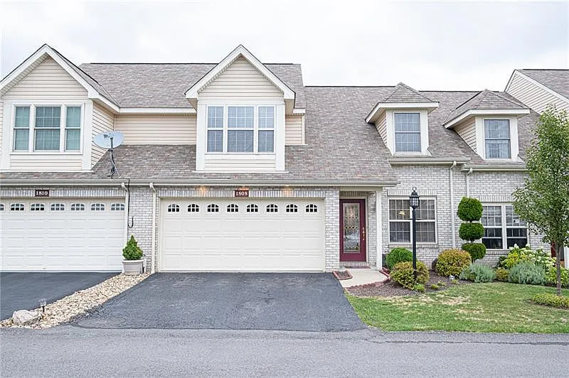 1808 Benson Blvd photo 1